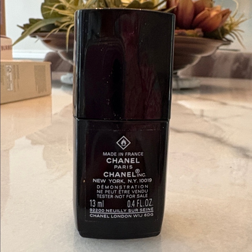 NEW 💅🏼 LE GEL COAT by CHANEL Clear Top Coat - Picture 3 of 3
